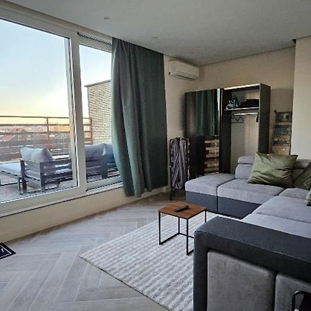 Studio Penthouse Lumineux Avec Grande Terrasse De 40M2 Брюксел Екстериор снимка